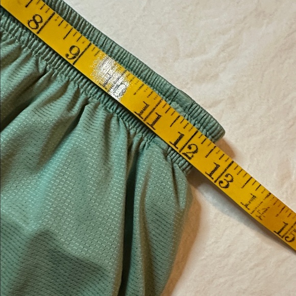 Tracksmith Twilight Split Shorts Size S - Picture 7 of 9